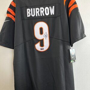 JOE BURROW SIGNED CINCINNATI BENGALS AUTOGRAPHED NIKE JERSEY w/COA - Small - 845
